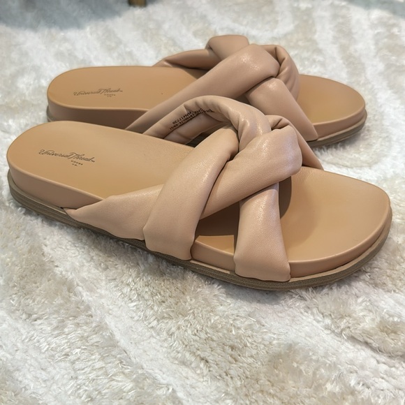 Women’s Padded Slide Sandals - Picture 3 of 3